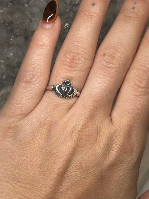 Anatomical Heart Ring 925