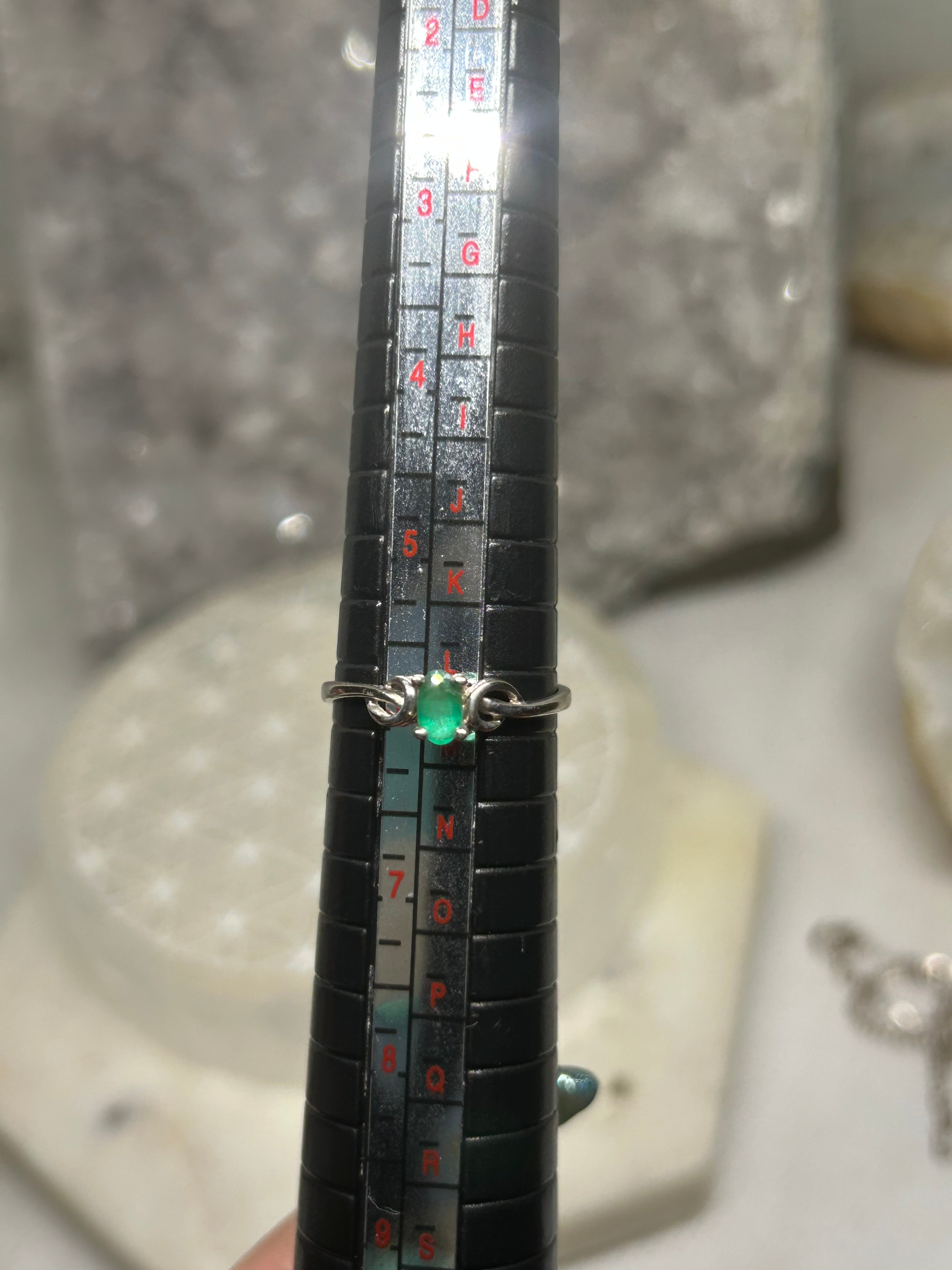 14k White Gold Emerald Ring